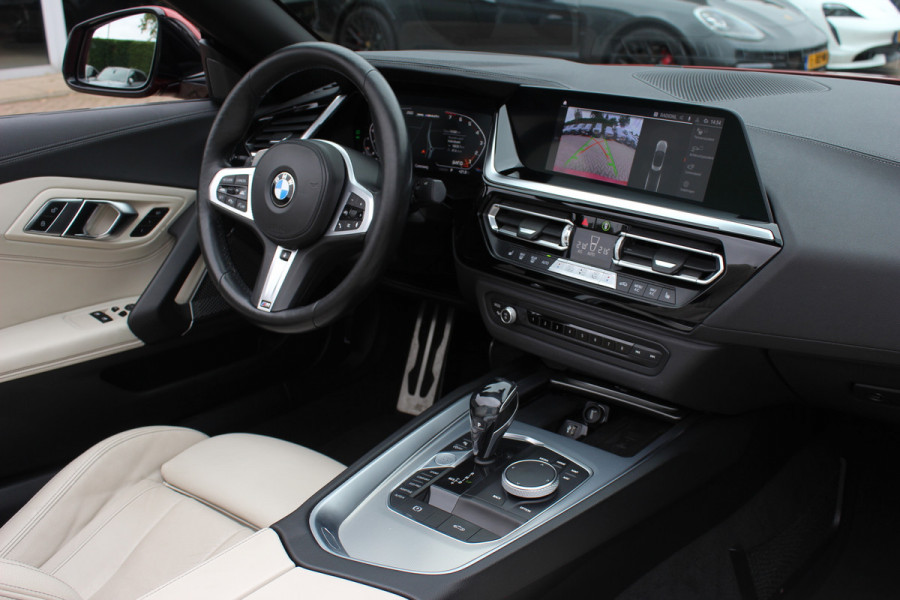 BMW Z4 Roadster M40i First Edition / Full option! / Camera / Head-up / Leder / Harman Kardon / 19'' / Keyless / Stuur+Stoelverwarming / Windscherm / Dodehoek / DAB / ACC