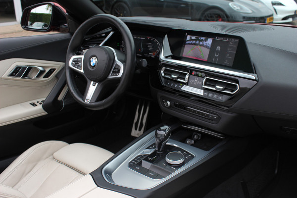 BMW Z4 Roadster M40i First Edition / Full option! / Camera / Head-up / Leder / Harman Kardon / 19'' / Keyless / Stuur+Stoelverwarming / Windscherm / Dodehoek / DAB / ACC