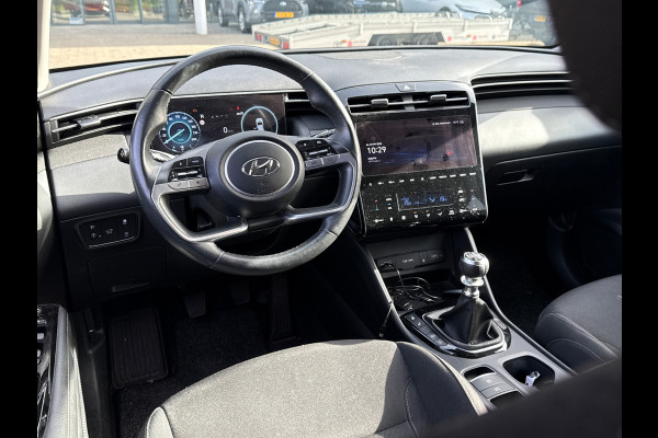 Hyundai Tucson 1.6 T-GDI MHEV Comfort Smart / Trekhaak / Camera / CarPlay / Keyless / 19'' / Navigatie / Virtual Cockpit / Stuur+Stoelverwarming / DAB / Cruise Control