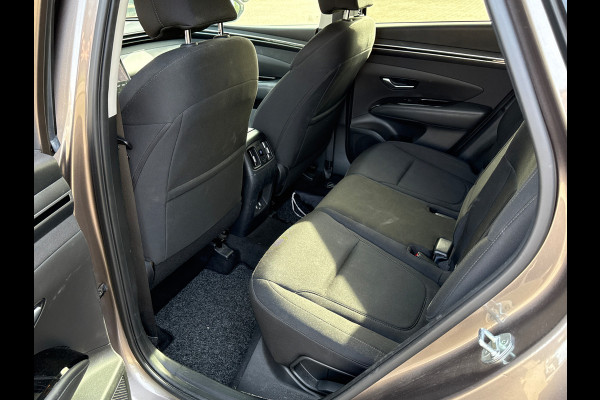Hyundai Tucson 1.6 T-GDI MHEV Comfort Smart / Trekhaak / Camera / CarPlay / Keyless / 19'' / Navigatie / Virtual Cockpit / Stuur+Stoelverwarming / DAB / Cruise Control
