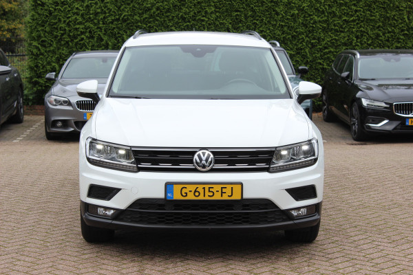 Volkswagen Tiguan 1.5 TSI Comfortline / CarPlay / Parkeerhulp V+A / 17'' / LED / Rijstrooksensor / Spiegelpakket / DAB / ACC