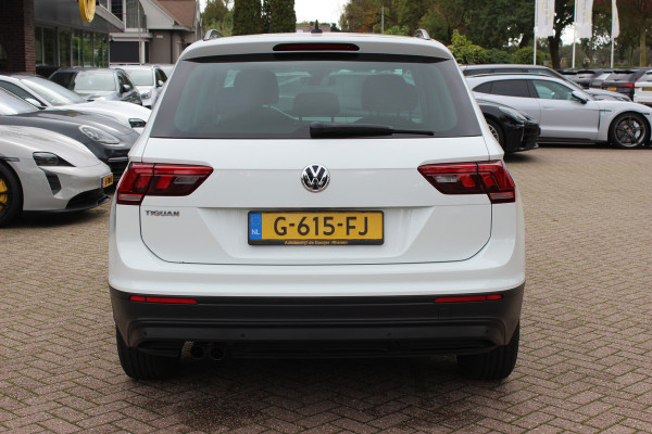Volkswagen Tiguan 1.5 TSI Comfortline / CarPlay / Parkeerhulp V+A / 17'' / LED / Rijstrooksensor / Spiegelpakket / DAB / ACC