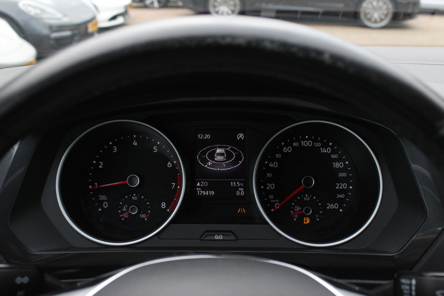 Volkswagen Tiguan 1.5 TSI Comfortline / CarPlay / Parkeerhulp V+A / 17'' / LED / Rijstrooksensor / Spiegelpakket / DAB / ACC