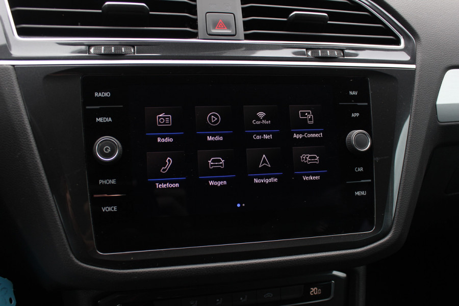 Volkswagen Tiguan 1.5 TSI Comfortline / CarPlay / Parkeerhulp V+A / 17'' / LED / Rijstrooksensor / Spiegelpakket / DAB / ACC