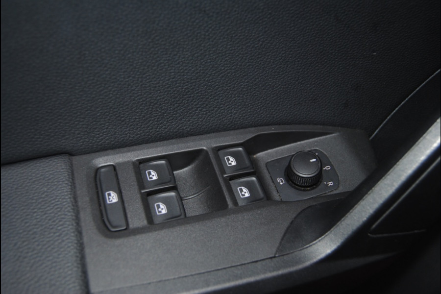Seat Ibiza 1.0 TSI FR BnsInt. | Camera | Carplay | Cruise | Alcantara |