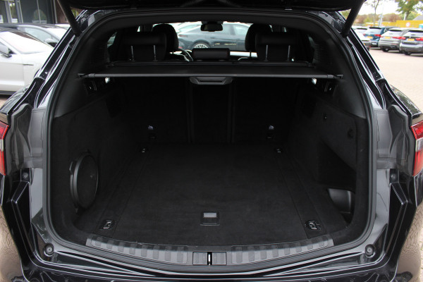 Alfa Romeo Stelvio 2.9 V6 AWD Quadrifoglio / Camera / Navigatie / Harman Kardon / 20'' / Elektr. stoelen / Stoel+Stuurverwarming / Dodehoek / DAB / ACC