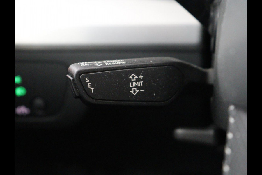 Audi Q5 55 TFSI e quattro Competition | SOH 85,1% | Leder | Sfeerverlichting | Cruise control | Navigatie | 3 zone klimaat | Drive select | PHEV