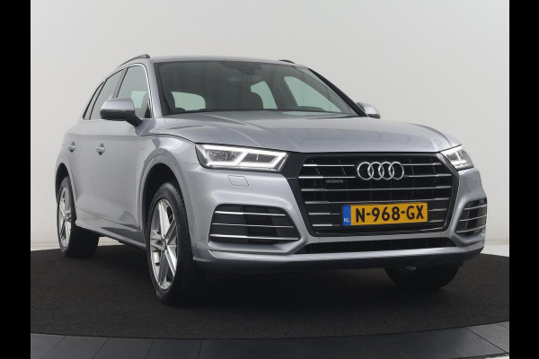 Audi Q5 55 TFSI e quattro Competition | SOH 85,1% | Leder | Sfeerverlichting | Cruise control | Navigatie | 3 zone klimaat | Drive select | PHEV