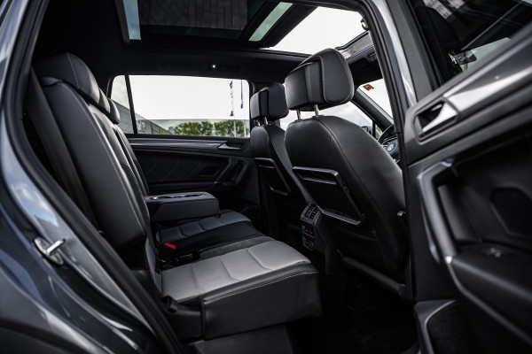 Volkswagen Tiguan Allspace 2.0 TSI 4Motion Highline Business R 7p. Pano/Trekhaak/HUD/Virtual