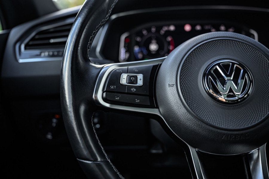 Volkswagen Tiguan Allspace 2.0 TSI 4Motion Highline Business R 7p. Pano/Trekhaak/HUD/Virtual