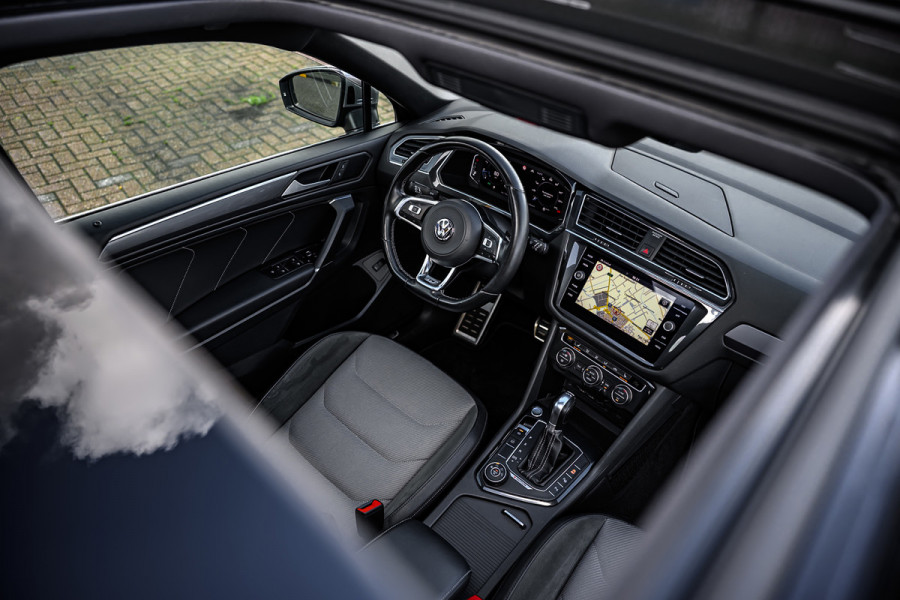 Volkswagen Tiguan Allspace 2.0 TSI 4Motion Highline Business R 7p. Pano/Trekhaak/HUD/Virtual