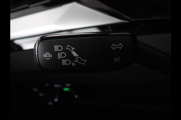 Volkswagen Arteon Shooting Brake 1.4 TSI eHybrid R-Line Business+ | SOH 90,4% | Leder/alcantara | Panoramadak | Adaptive cruise | Trekhaak | Head-up | Dodehoek detectie | 360 camera | Park assist | Carplay