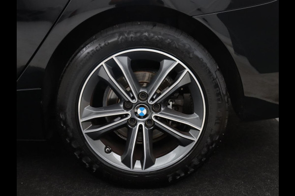 BMW 2 Serie Gran Tourer 218i Business Edition Plus | Trekhaak | Head up | Half Leder | Climate control | Park assist | Cruise control | Full LED |