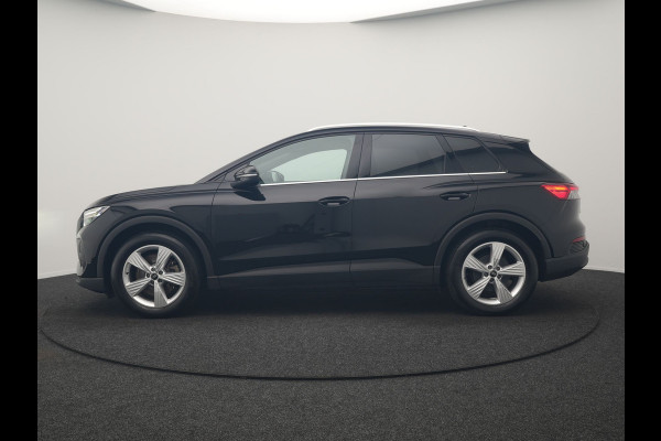 Audi Q4 e-tron 45 quattro S Line 82 kWh 286pk Dealer O.H | Trekhaak Af Fabriek | Adaptive Cruise | 360 Camera | Matrix LED | Lederen Sportstoelen Verwarmd | Keyless | Sfeerverlichting | Blis | Navigatie | Virtual | DAB | 19"L.M |
