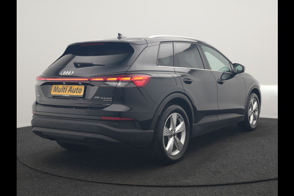 Audi Q4 e-tron 45 quattro S Line 82 kWh 286pk Dealer O.H | Trekhaak Af Fabriek | Adaptive Cruise | 360 Camera | Matrix LED | Lederen Sportstoelen Verwarmd | Keyless | Sfeerverlichting | Blis | Navigatie | Virtual | DAB | 19"L.M |
