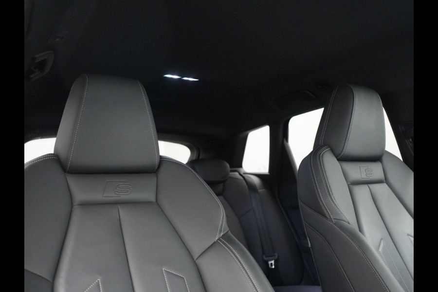 Audi Q4 e-tron 45 quattro S Line 82 kWh 286pk Dealer O.H | Trekhaak Af Fabriek | Adaptive Cruise | 360 Camera | Matrix LED | Lederen Sportstoelen Verwarmd | Keyless | Sfeerverlichting | Blis | Navigatie | Virtual | DAB | 19"L.M |