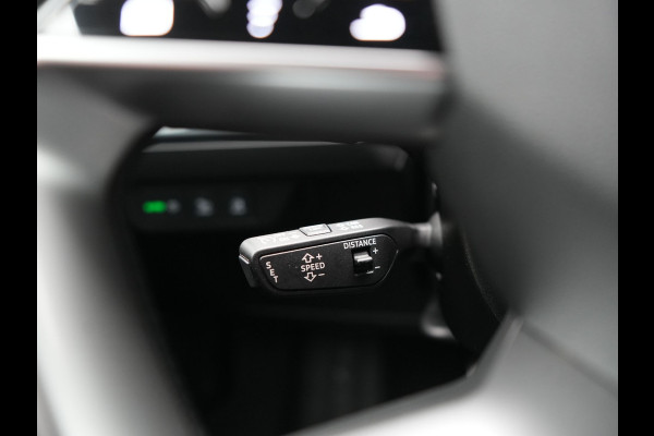 Audi Q4 e-tron 45 quattro S Line 82 kWh 286pk Dealer O.H | Trekhaak Af Fabriek | Adaptive Cruise | 360 Camera | Matrix LED | Lederen Sportstoelen Verwarmd | Keyless | Sfeerverlichting | Blis | Navigatie | Virtual | DAB | 19"L.M |
