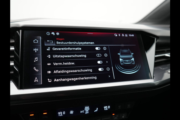 Audi Q4 e-tron 45 quattro S Line 82 kWh 286pk Dealer O.H | Trekhaak Af Fabriek | Adaptive Cruise | 360 Camera | Matrix LED | Lederen Sportstoelen Verwarmd | Keyless | Sfeerverlichting | Blis | Navigatie | Virtual | DAB | 19"L.M |
