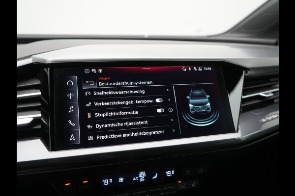 Audi Q4 e-tron 45 quattro S Line 82 kWh 286pk Dealer O.H | Trekhaak Af Fabriek | Adaptive Cruise | 360 Camera | Matrix LED | Lederen Sportstoelen Verwarmd | Keyless | Sfeerverlichting | Blis | Navigatie | Virtual | DAB | 19"L.M |
