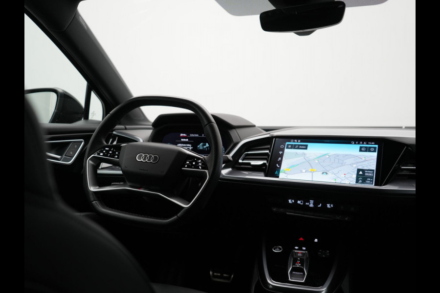 Audi Q4 e-tron 45 quattro S Line 82 kWh 286pk Dealer O.H | Trekhaak Af Fabriek | Adaptive Cruise | 360 Camera | Matrix LED | Lederen Sportstoelen Verwarmd | Keyless | Sfeerverlichting | Blis | Navigatie | Virtual | DAB | 19"L.M |