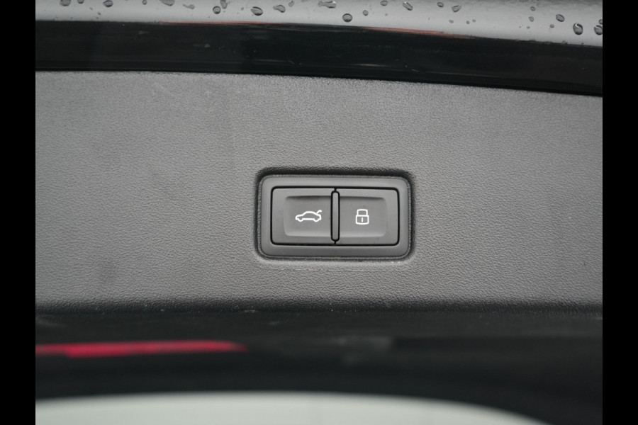 Audi Q4 e-tron 45 quattro S Line 82 kWh 286pk Dealer O.H | Trekhaak Af Fabriek | Adaptive Cruise | 360 Camera | Matrix LED | Lederen Sportstoelen Verwarmd | Keyless | Sfeerverlichting | Blis | Navigatie | Virtual | DAB | 19"L.M |