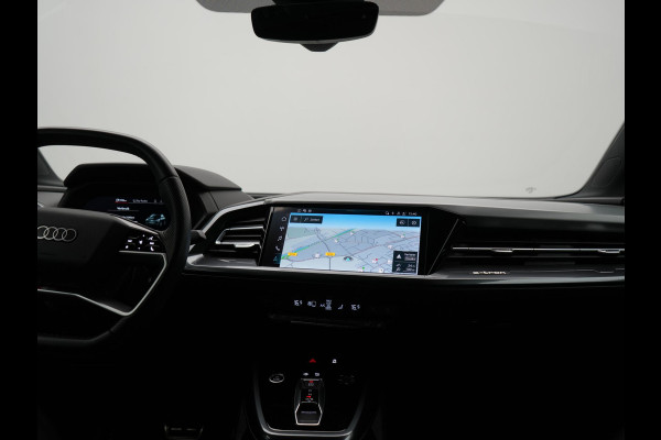 Audi Q4 e-tron 45 quattro S Line 82 kWh 286pk Dealer O.H | Trekhaak Af Fabriek | Adaptive Cruise | 360 Camera | Matrix LED | Lederen Sportstoelen Verwarmd | Keyless | Sfeerverlichting | Blis | Navigatie | Virtual | DAB | 19"L.M |