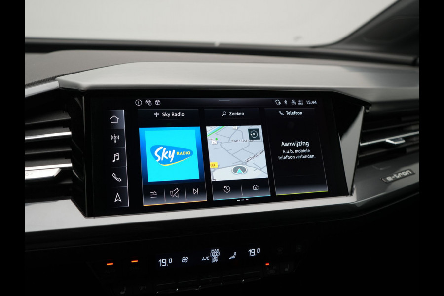 Audi Q4 e-tron 45 quattro S Line 82 kWh 286pk Dealer O.H | Trekhaak Af Fabriek | Adaptive Cruise | 360 Camera | Matrix LED | Lederen Sportstoelen Verwarmd | Keyless | Sfeerverlichting | Blis | Navigatie | Virtual | DAB | 19"L.M |