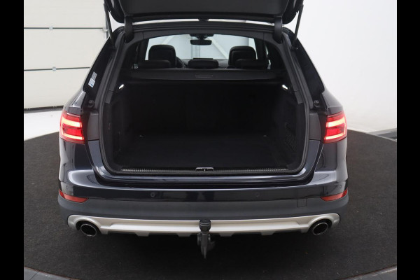 Audi A4 Allroad Quattro 2.0 TFSI MHEV Edition Allroad Quattro | Panoramadak | Leder | Trekhaak | Virtual Dashboard | Camera | Climate control | Stoelverwarming | Full LED | Cruise control |
