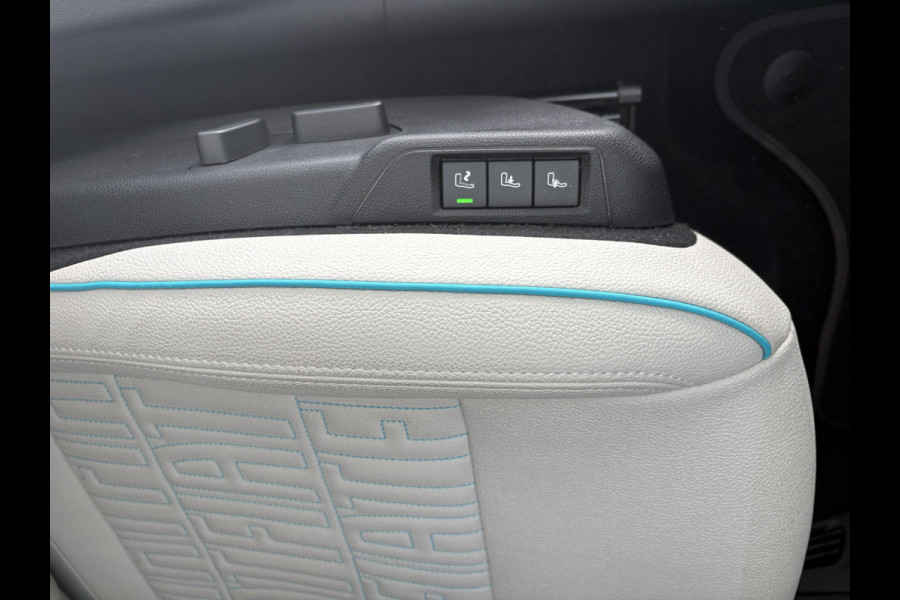 Fiat 600 1.2 Hybrid La Prima Achteruitrijcamera - Airco - Apple carplay - Draadloze telefoonoplader - Parkeersensoren - Navigatie - Keyless start/entry - Dodehoekdetectie - Stoelverwarming - Licht metalen velgen 18 inch - Elektrische ramen - Bluetooth - Cruise control - Led verlichting - Mistlampen - Stuur leder - Stuur multifunctioneel