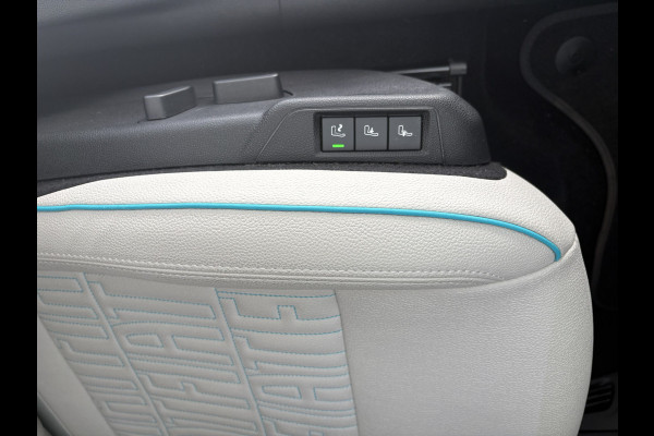 Fiat 600 1.2 Hybrid La Prima Achteruitrijcamera - Airco - Apple carplay - Draadloze telefoonoplader - Parkeersensoren - Navigatie - Keyless start/entry - Dodehoekdetectie - Stoelverwarming - Licht metalen velgen 18 inch - Elektrische ramen - Bluetooth - Cruise control - Led verlichting - Mistlampen - Stuur leder - Stuur multifunctioneel