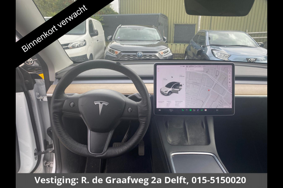 Tesla Model Y Long Range AWD 75 kWh | Navigatie | Panoramadak | 1e eigenaar | Lichtmetalen velgen |