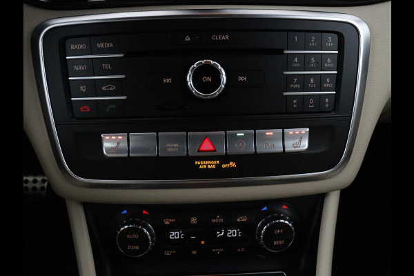 Mercedes-Benz GLA 180 Premium | Panoramadak | Leder | Cruise control | Stoelverwarming | Camera | Park assist | Navigatie | Carplay | Climate control | Full LED