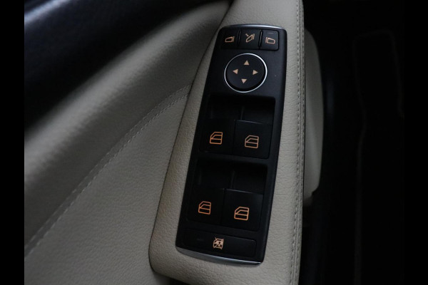 Mercedes-Benz GLA 180 Premium | Panoramadak | Leder | Cruise control | Stoelverwarming | Camera | Park assist | Navigatie | Carplay | Climate control | Full LED