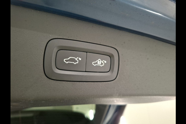 Lynk & Co 01 1.5 262pk Plug-in Stuur+Stoelverw. Zwarte Hemel Vol opties