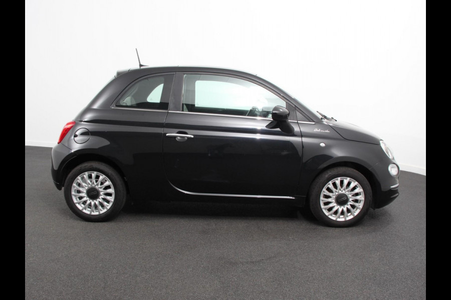 Fiat 500 1.0 Hybrid Dolcevita Panoramadak Navigatie Apple Carplay Android Auto Cruise control Climate Control Lichtmetalen Velgen