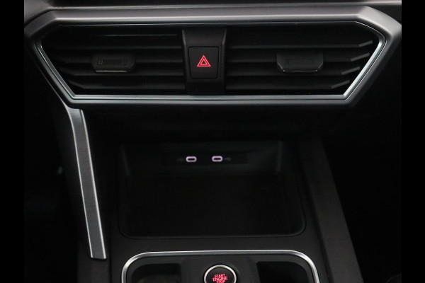 Seat Leon Sportstourer 1.5 eTSI FR Business Intense | Half Leder | Adaptive cruise | Park assist | Navigatie | Carplay | Climate control | Sfeerverlichting |