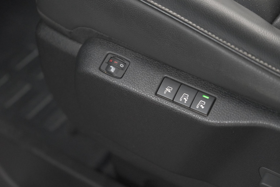 Peugeot Expert 2.0 BlueHDi 180 S&S L3 DC | 5 Zitplaatsen | Trekhaak | Luxury Pakket | Comfort + Pakket