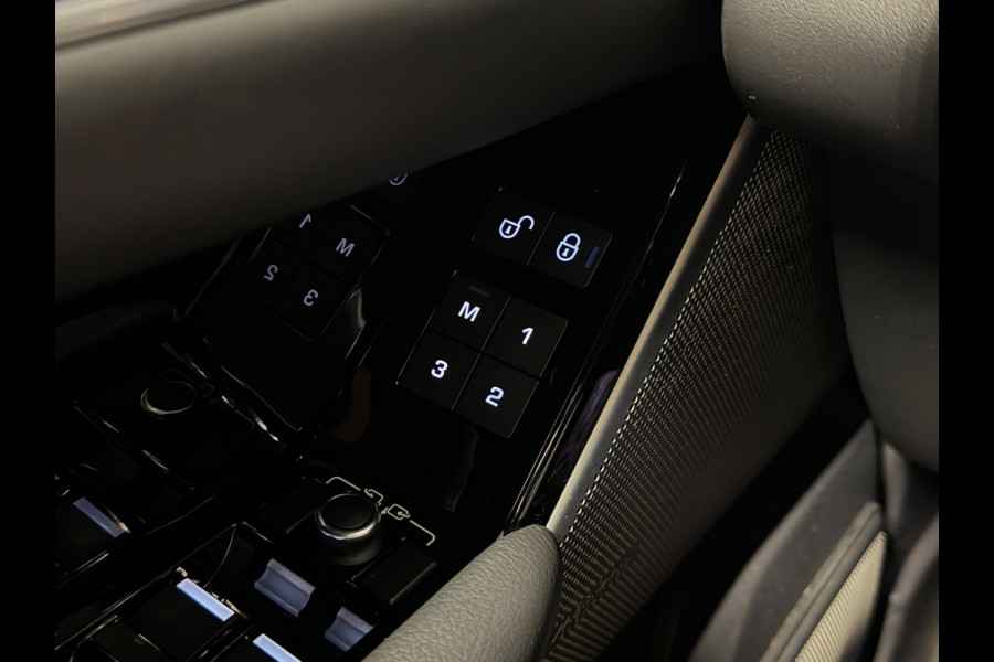 Land Rover Range Rover Velar 2.0 I4 Turbo AWD HSE R-Dynamic Panodak HUD Luchtvering 360Camera