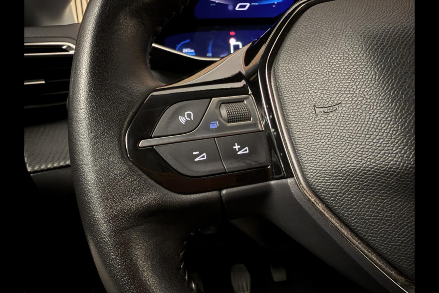 Peugeot 208 1.2 PureTech 100PK Allure Pack | LED | Camera | Carplay | Stoelverw. | Adapt. Cruise | Incl. garantie