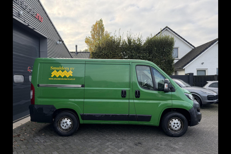 Peugeot Boxer 330 2.0 BlueHDI L1H1 Premium | Navigatie | Camera | Trekhaak |