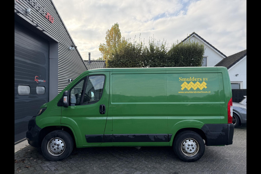 Peugeot Boxer 330 2.0 BlueHDI L1H1 Premium | Navigatie | Camera | Trekhaak |