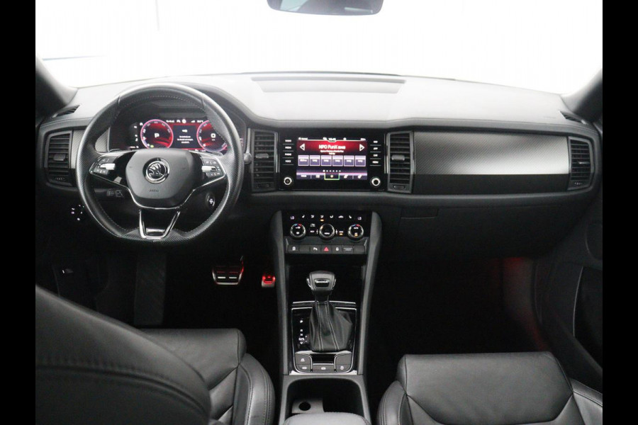 Škoda Kodiaq 1.5 TSI Sportline Business | Leder | Memory | Adaptive cruise | Stoelverwarming | Camera | Park assist | Sfeerverlichting | Bluetooth | Navigatie | Elektrische achterklep | Trekhaak