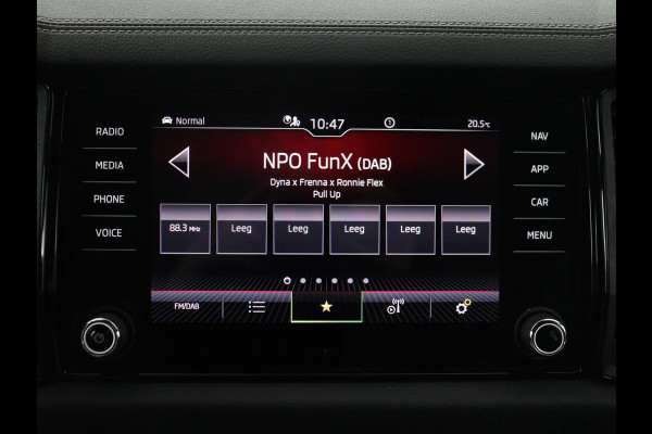 Škoda Kodiaq 1.5 TSI Sportline Business | Leder | Memory | Adaptive cruise | Stoelverwarming | Camera | Park assist | Sfeerverlichting | Bluetooth | Navigatie | Elektrische achterklep | Trekhaak