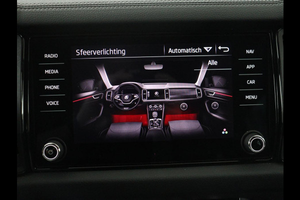Škoda Kodiaq 1.5 TSI Sportline Business | Leder | Memory | Adaptive cruise | Stoelverwarming | Camera | Park assist | Sfeerverlichting | Bluetooth | Navigatie | Elektrische achterklep | Trekhaak