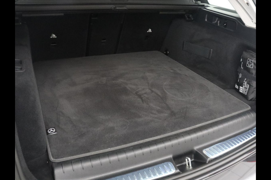 Mercedes-Benz C-Klasse 300 E Estate Avantgarde | SOH 97.6% | 360 camera | Adaptive cruise | Memory | Stoelverwarming | Sfeerverlichting | Carplay | Full LED |