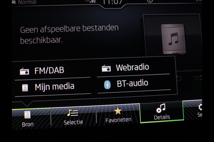 Škoda Superb 1.5 TSI ACT Sportline Business | Leder/Alcantara | Adaptive cruise | Stuur/stoel verwarming | Memory | Virtual Dashboard | Camera | Park assist | Navigatie | Carplay |