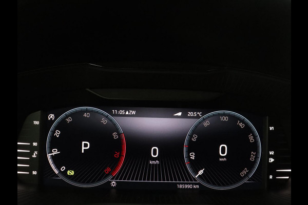 Škoda Superb 1.5 TSI ACT Sportline Business | Leder/Alcantara | Adaptive cruise | Stuur/stoel verwarming | Memory | Virtual Dashboard | Camera | Park assist | Navigatie | Carplay |