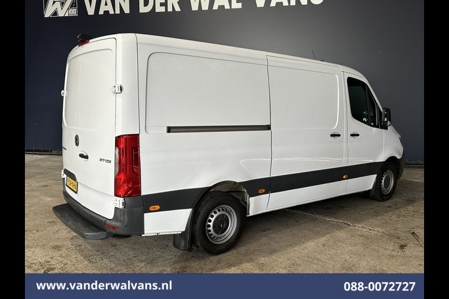 Mercedes-Benz Sprinter 317 CDI 170pk L2H1 Euro6 Airco | Camera | Navigatie | Apple Carplay | Cruisecontrol Android Auto, Chauffeursstoel, Parkeersensoren, MBUX