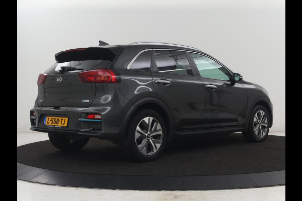 Kia e-Niro DynamicPlusLine 64 kWh | SOH 95,4% | Panoramadak | Half leder | Adaptive cruise | Stuur/stoel verwarming | Navigatie | Carplay | Camera | Park assist | Climate control