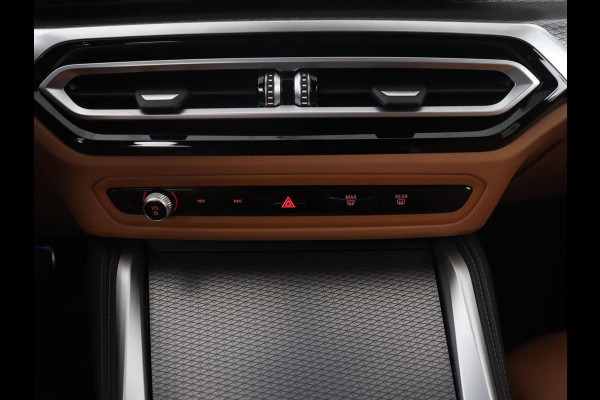 BMW i4 M50 High Executive 84 kWh | SOH 94.5% | Leder | Adaptive cruise | M-Sport stoelen | Head up | 360 camera | Memory | Stuur/stoel verwarming | M-sport stuur |